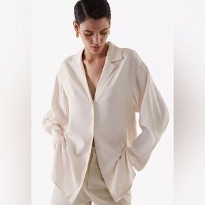 COS Womens RELAXED CAMP COLLAR SHIRT Cream Long Sleeve Button Down Lyocell 4